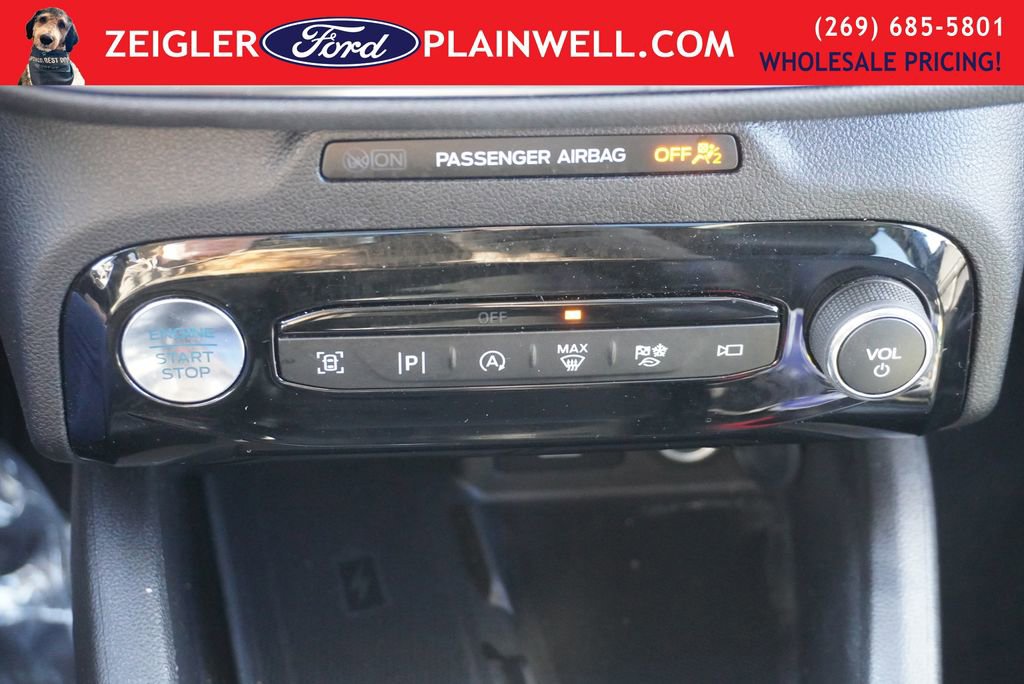 Used 2024 Ford Escape Platinum image 24