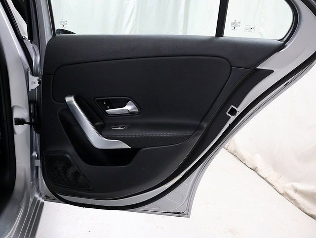 Certified 2022 Mercedes-Benz A 220 4MATIC image 31