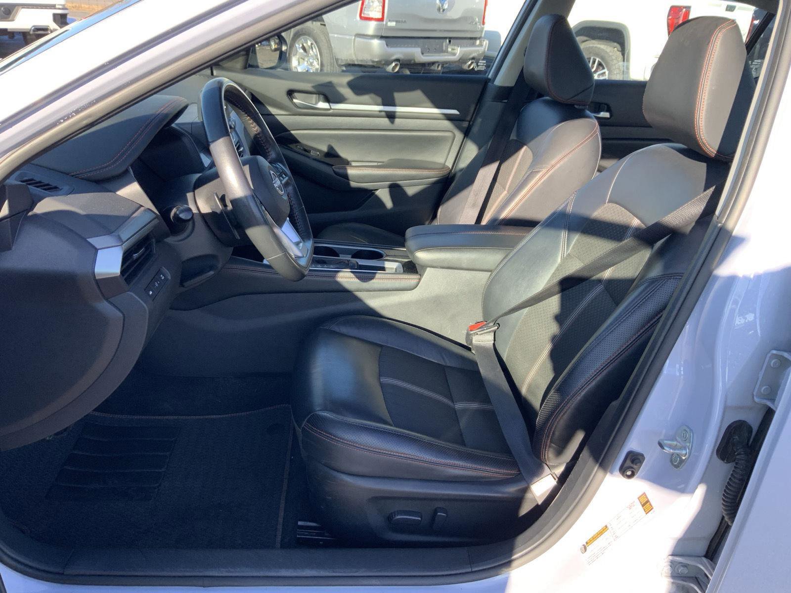 Used 2024 Nissan Altima 2.5 SR image 19