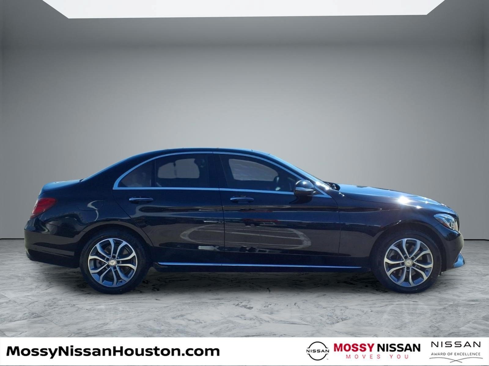 Used 2015 Mercedes-Benz C 300 4MATIC Sedan image 8