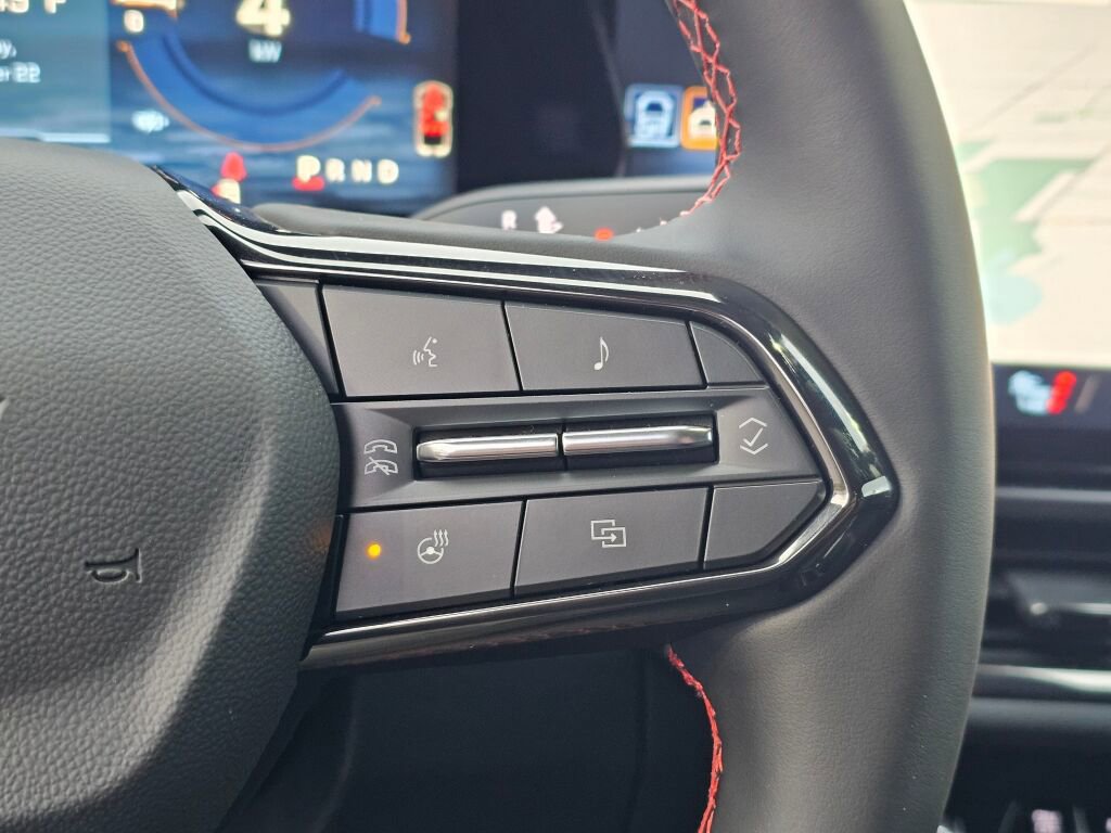 New 2026 Chevrolet Equinox EV RS image 32