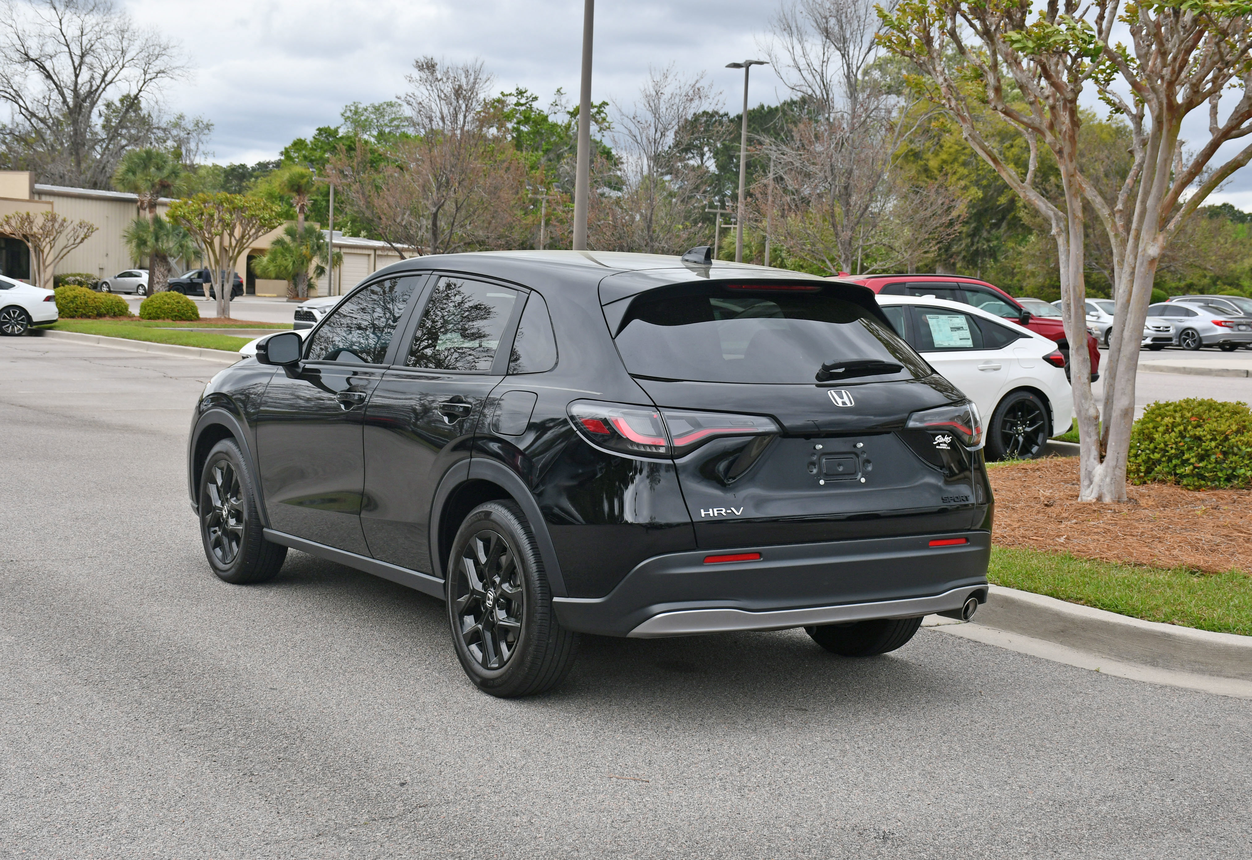 Used 2024 Honda HR-V Sport image 3