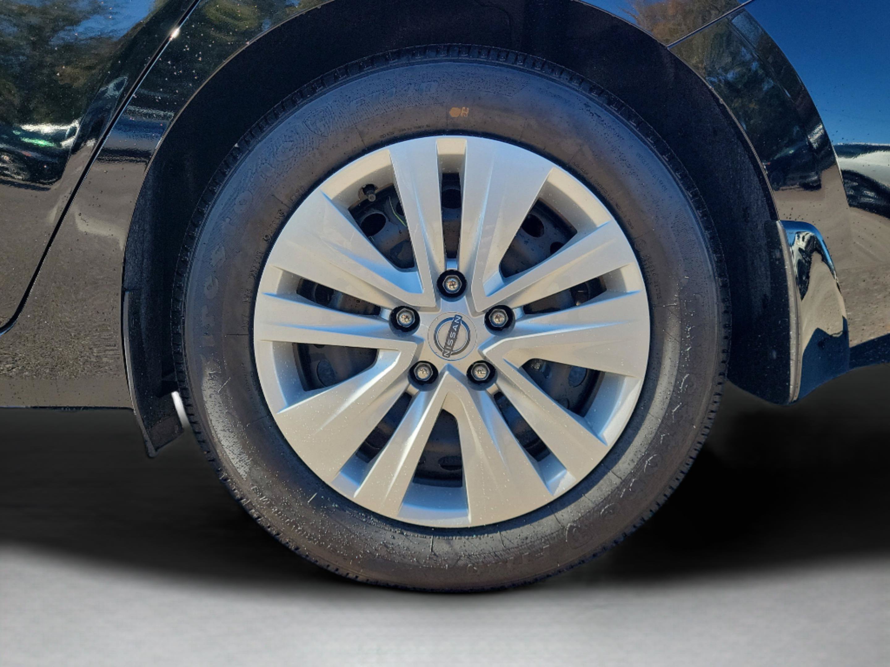 New 2025 Nissan Sentra S FWD image 31