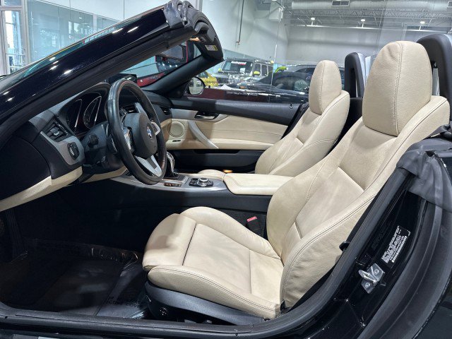 Used 2009 BMW Z4 sDrive35i RWD image 48