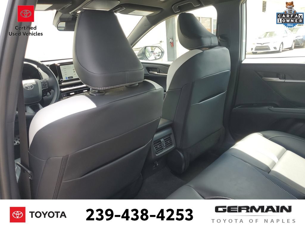 Certified 2025 Toyota Camry SE FWD image 21