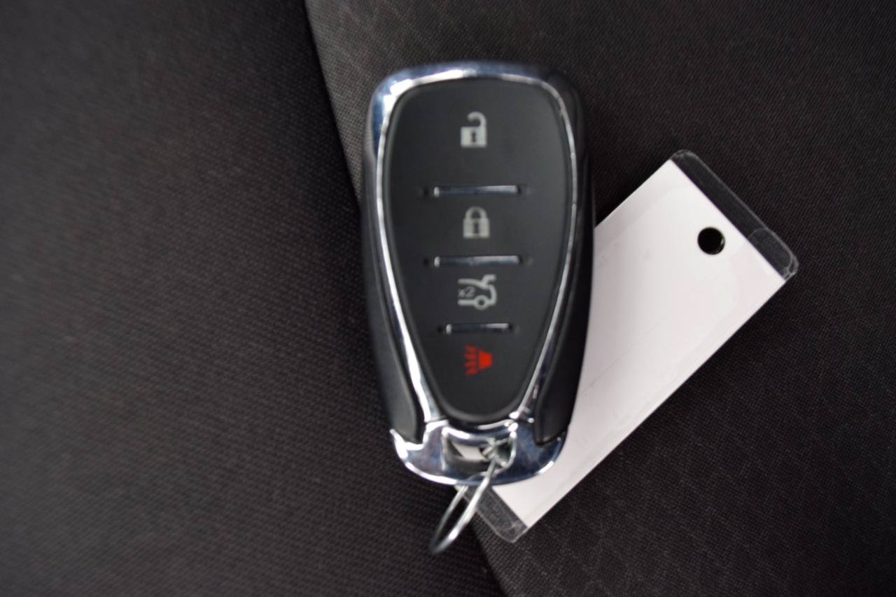 Used 2022 Chevrolet Malibu LT FWD image 25