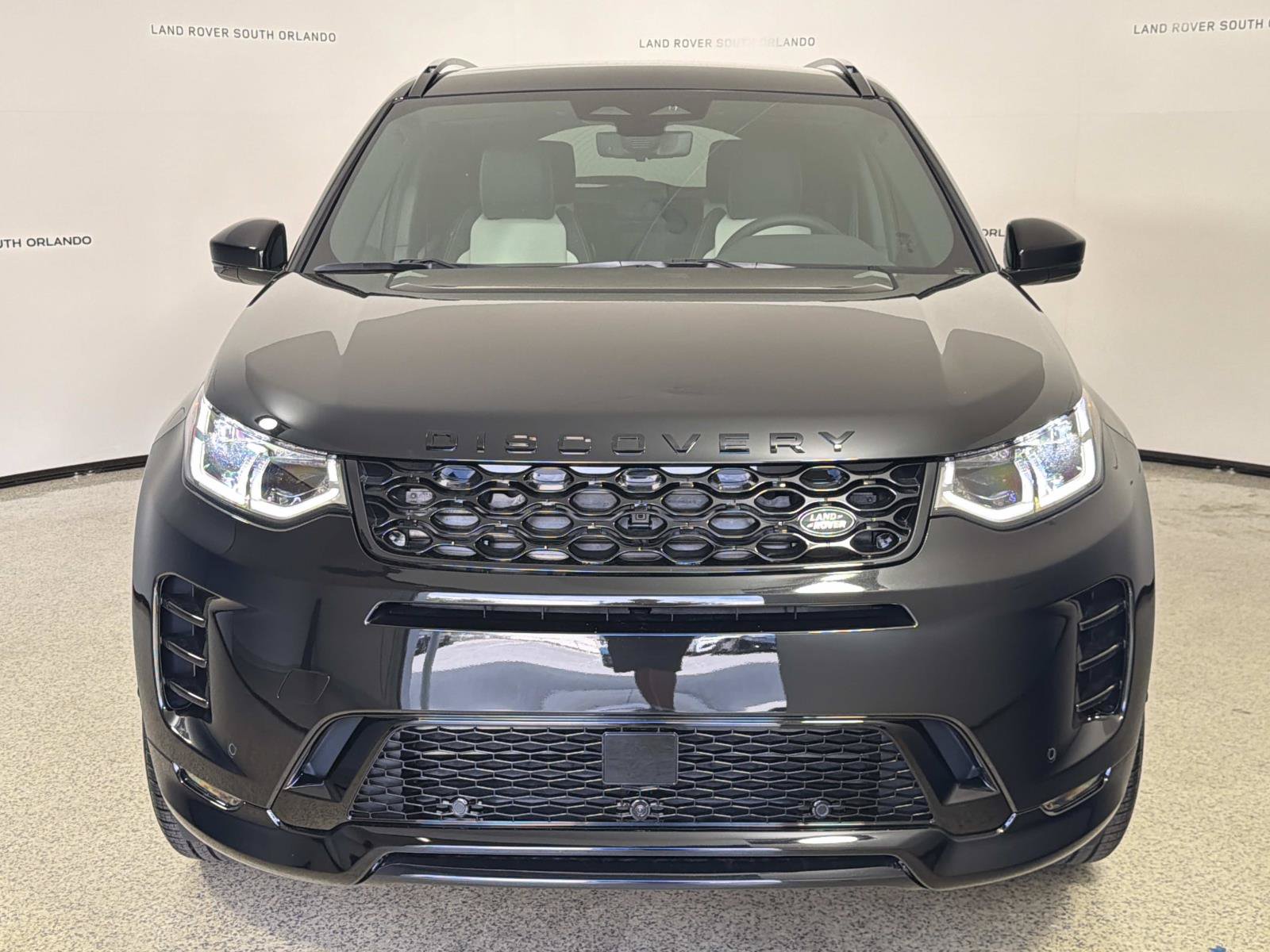 New 2026 Land Rover Discovery Sport Landmark AWD/4WD image 8