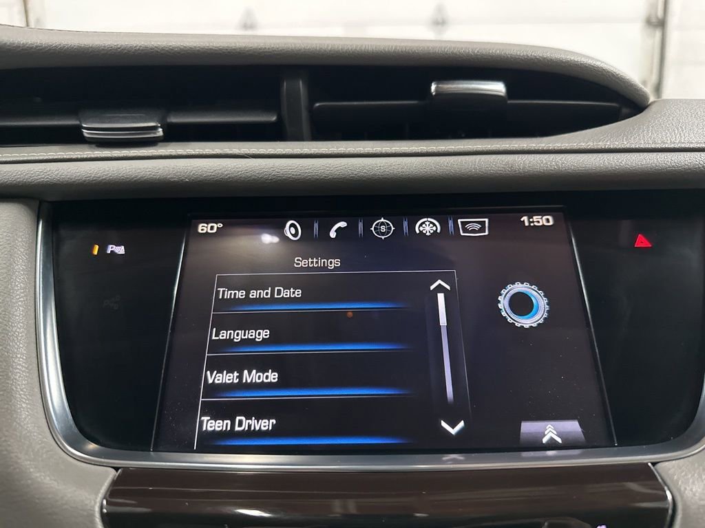 Used 2017 Cadillac XT5 Luxury w/ Driver Awareness Package image 32