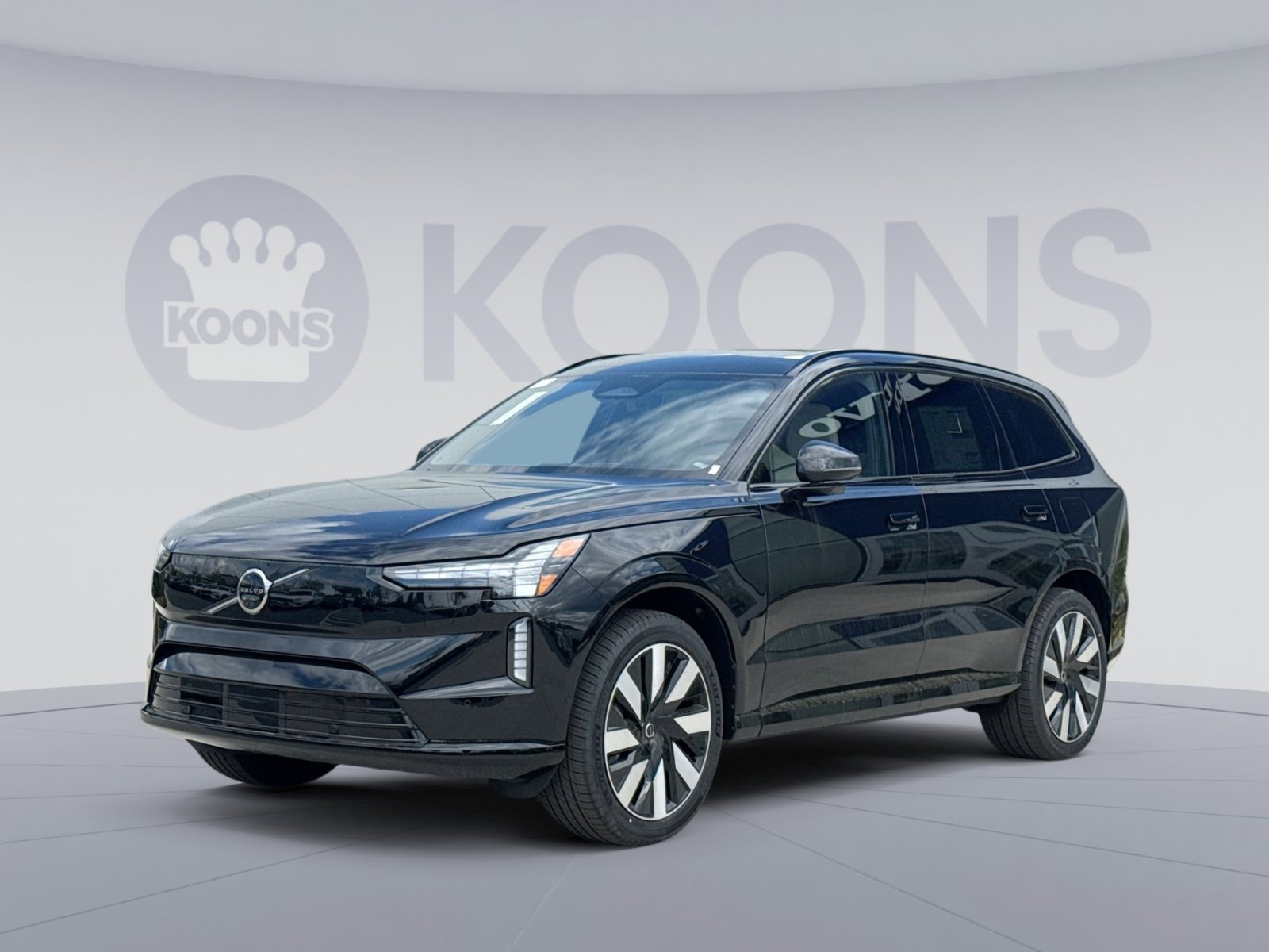 New 2026 Volvo EX90 Plus