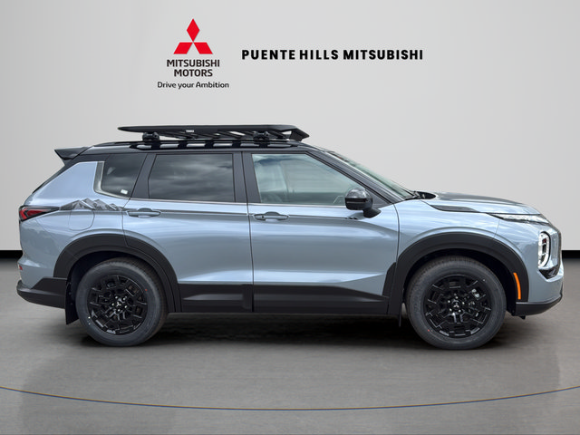 New 2026 Mitsubishi Outlander AWD image 4