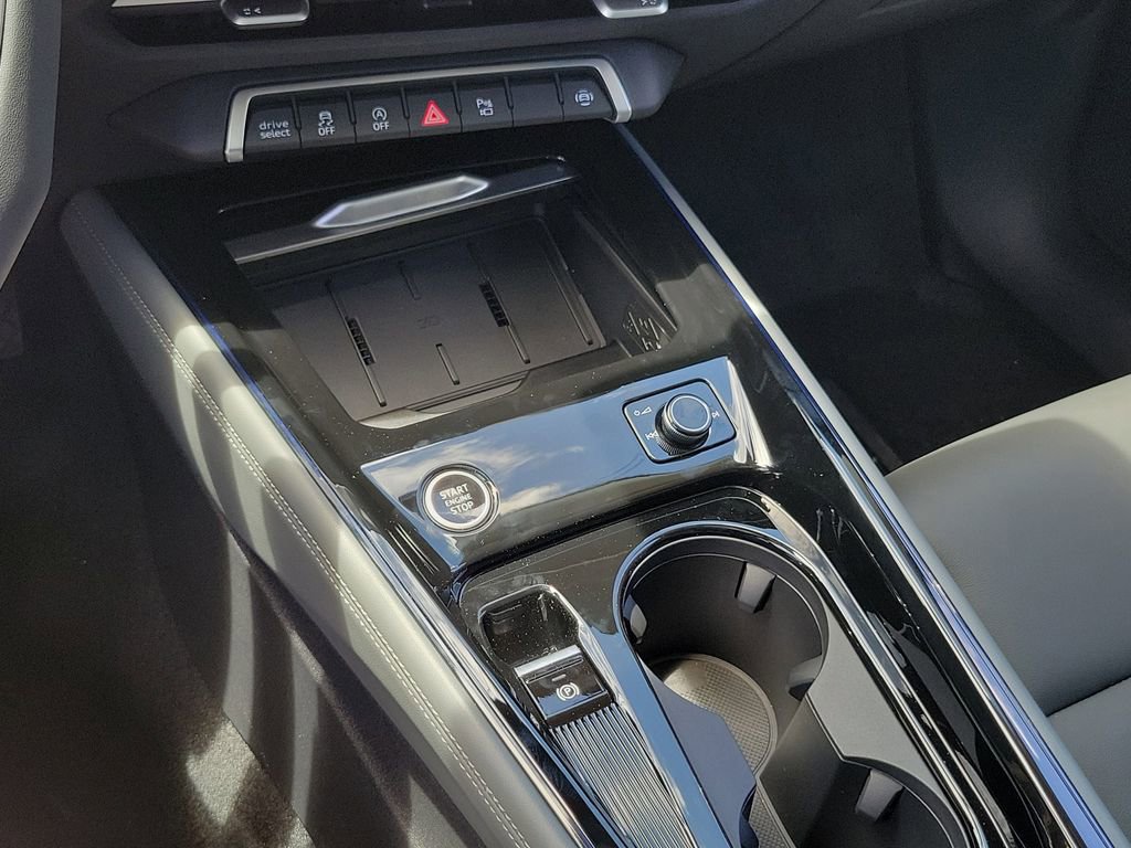 New 2026 Audi Q3 quattro 2.0T AWD/4WD image 13