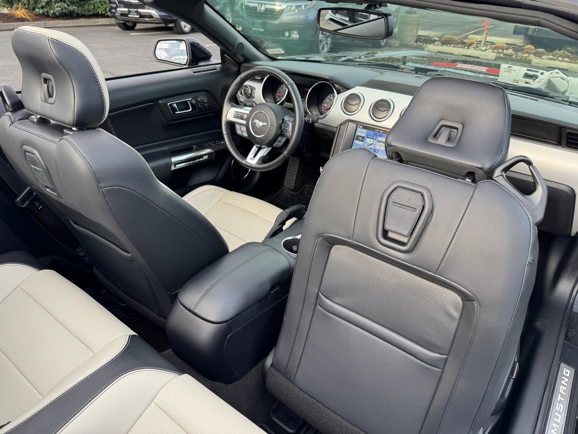 Used 2017 Ford Mustang GT Premium w/ Equipment Group 401A image 22