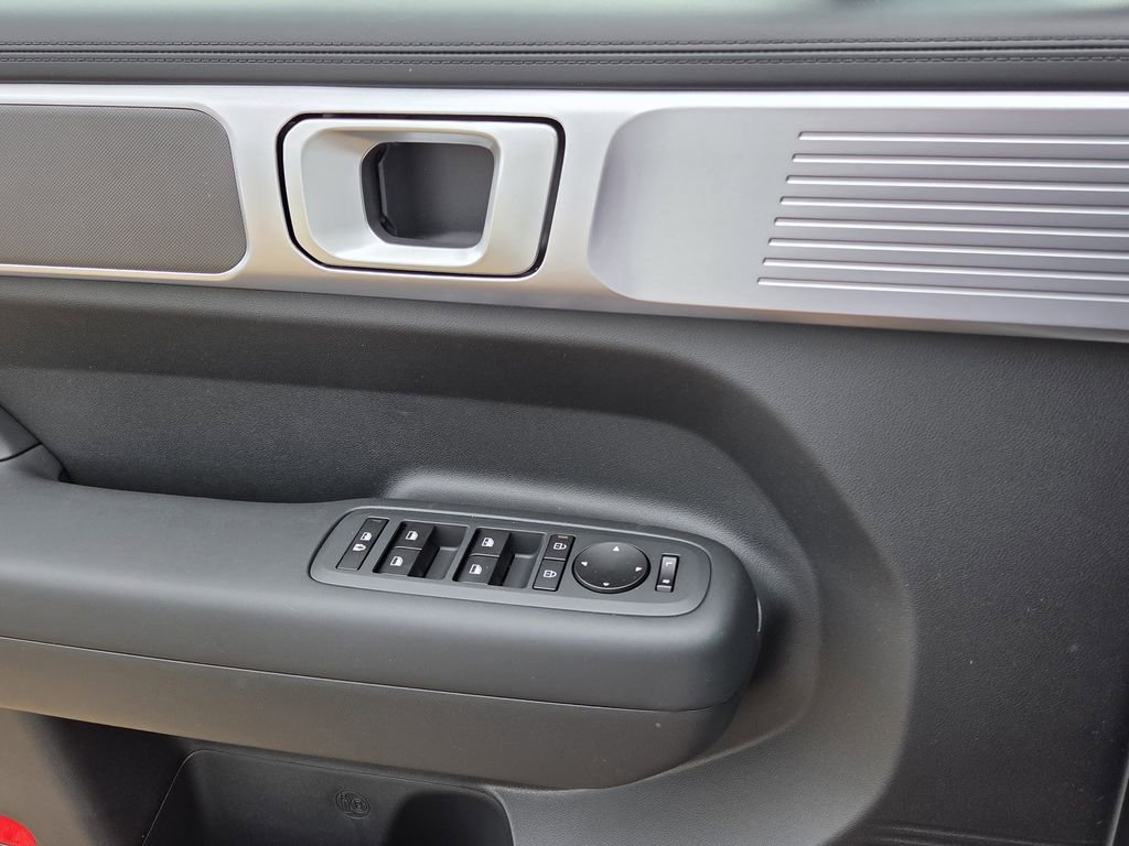 New 2026 Hyundai Santa Fe SE FWD image 16