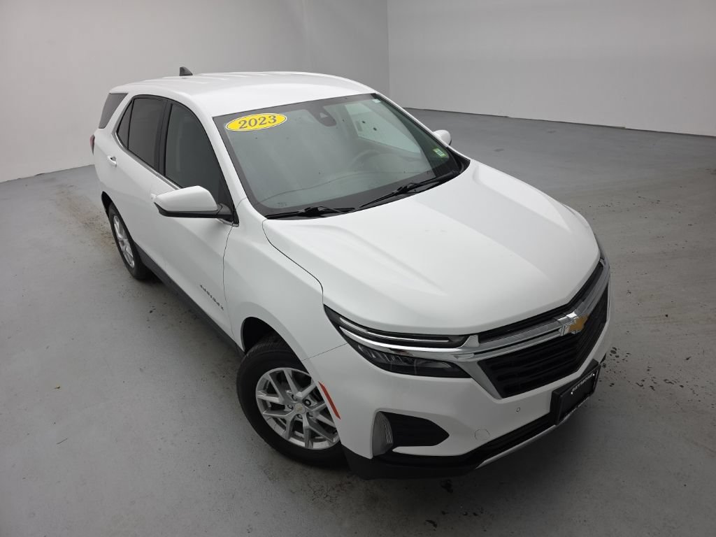 Used 2023 Chevrolet Equinox LT w/ LPO, Floor Liner Package AWD/4WD image 2