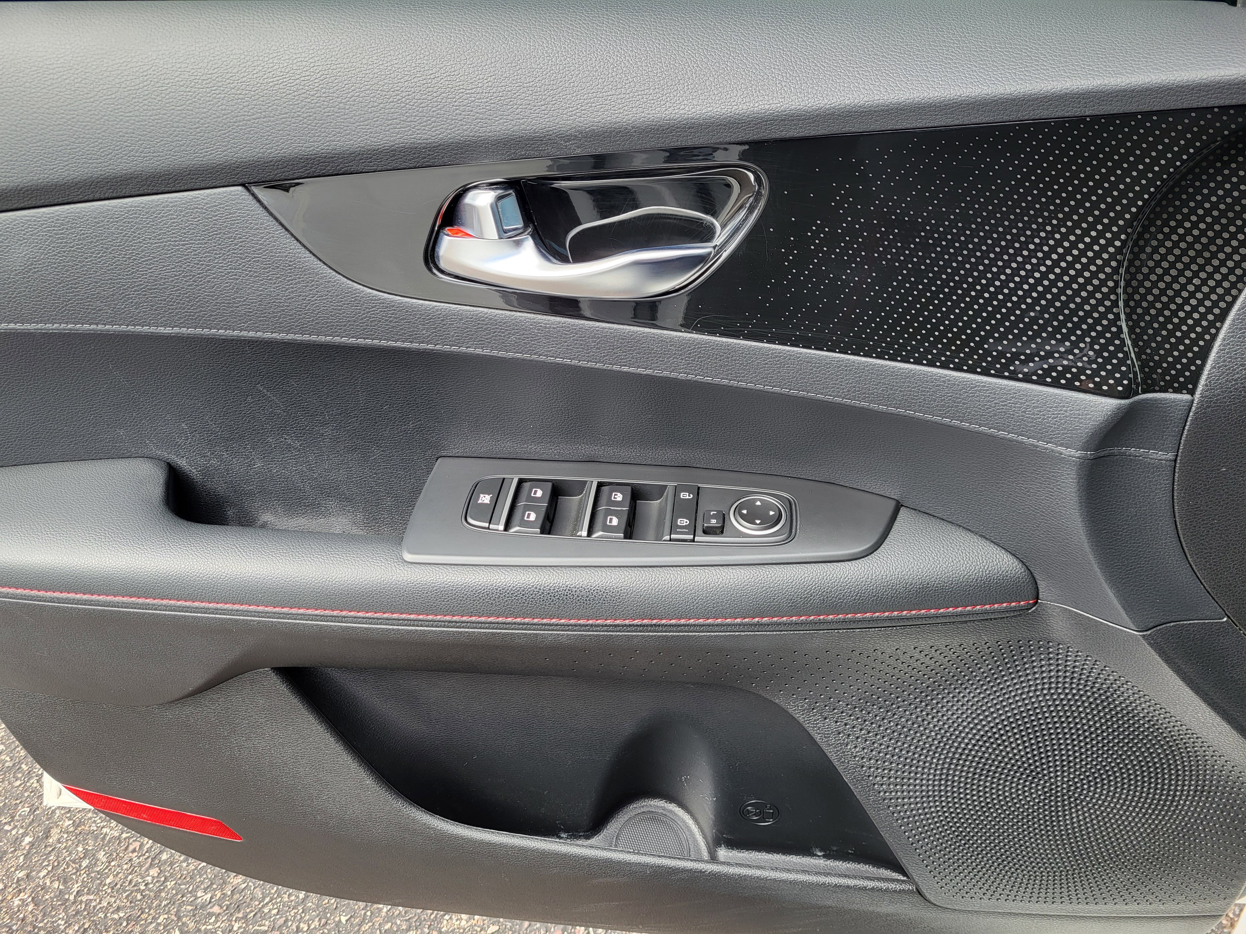 Used 2024 Kia Forte GT image 7