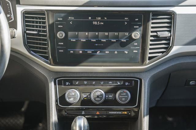 Used 2023 Volkswagen Atlas Cross Sport SE w/ Panoramic Sunroof Package image 15