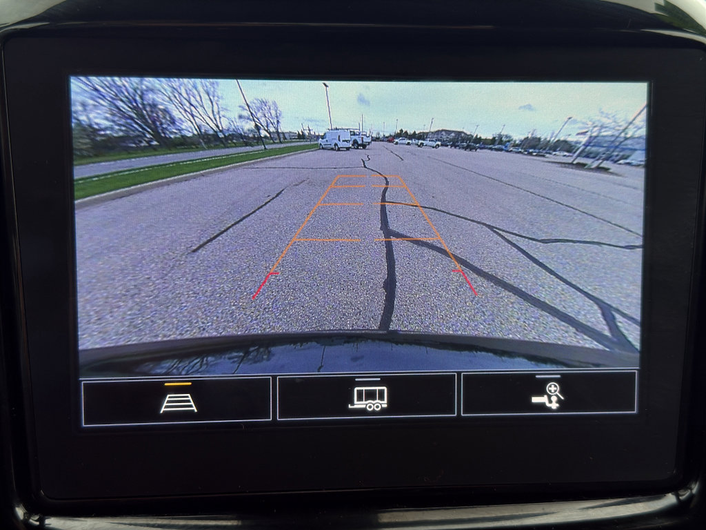 Used 2023 Chevrolet Traverse LT image 33