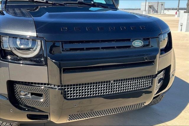 Used 2022 Land Rover Defender 110 X image 33