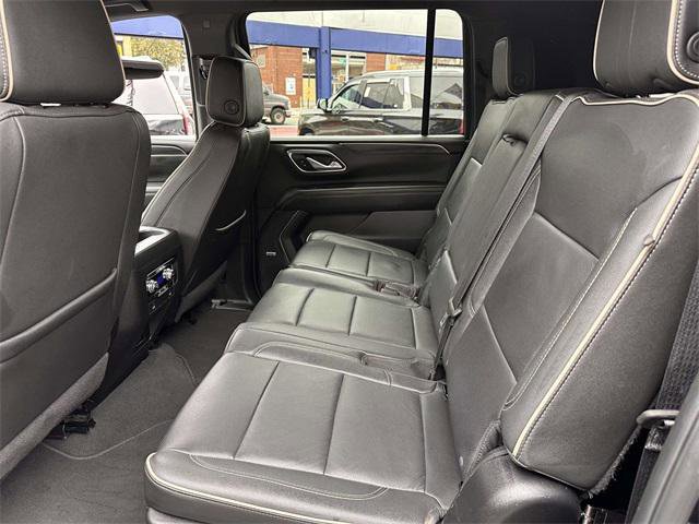 Used 2024 GMC Yukon XL SLT image 16