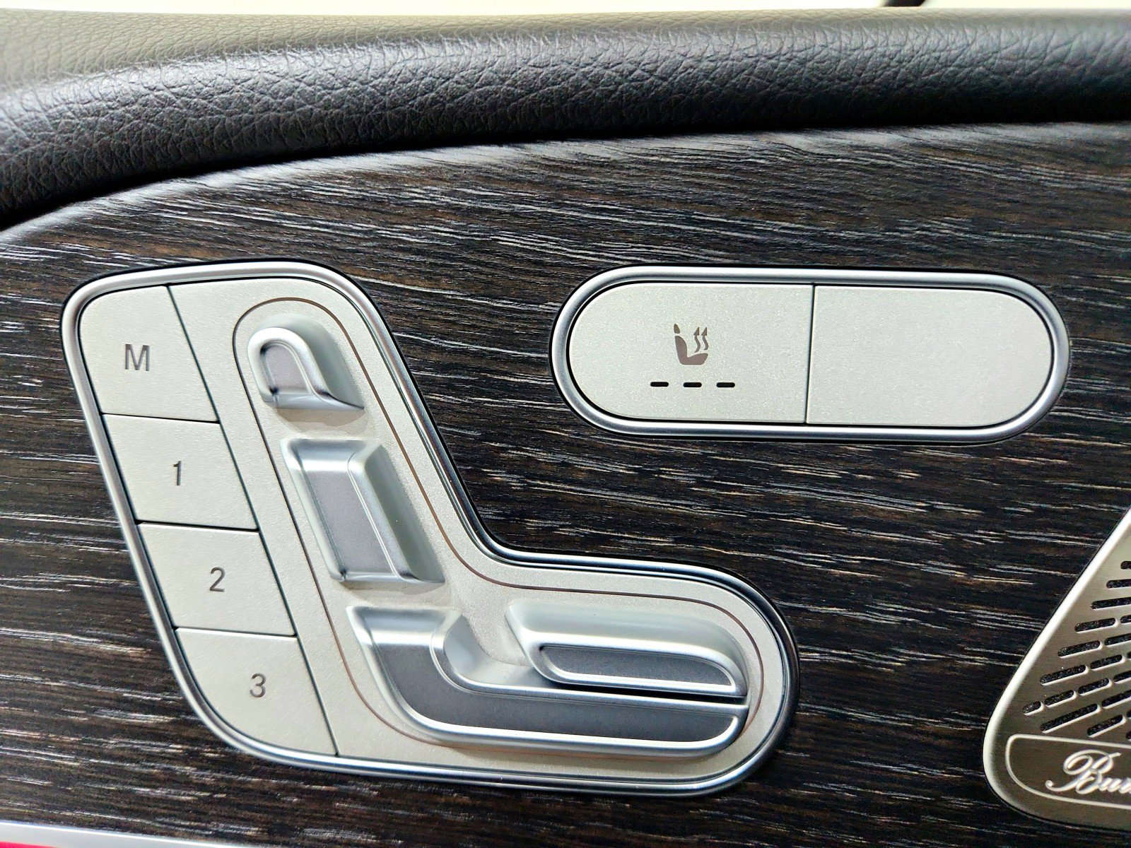 Used 2023 Mercedes-Benz GLE 350 GLE 350 w/ Premium Package image 12