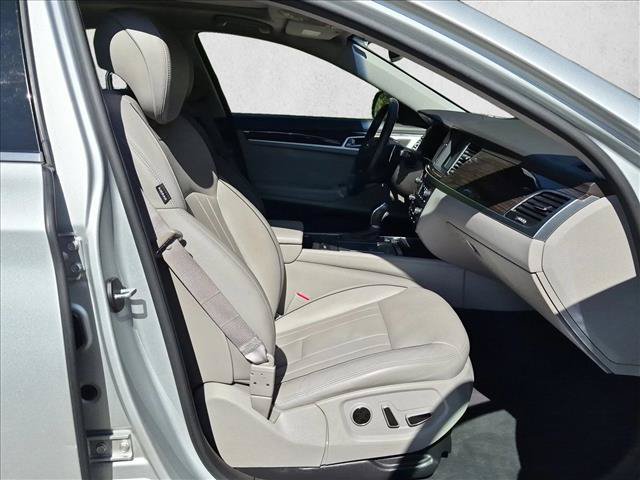 Used 2015 Hyundai Genesis 3.8 w/ Option Group 03 RWD image 25