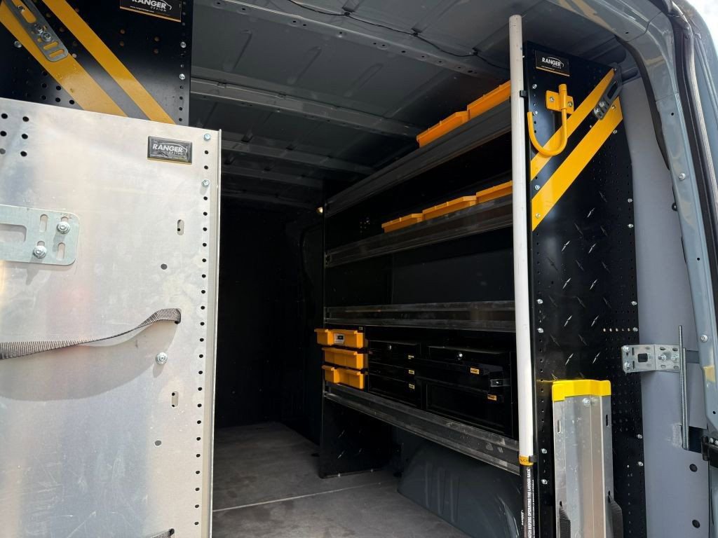 Used 2024 Mercedes-Benz Sprinter 2500 image 13