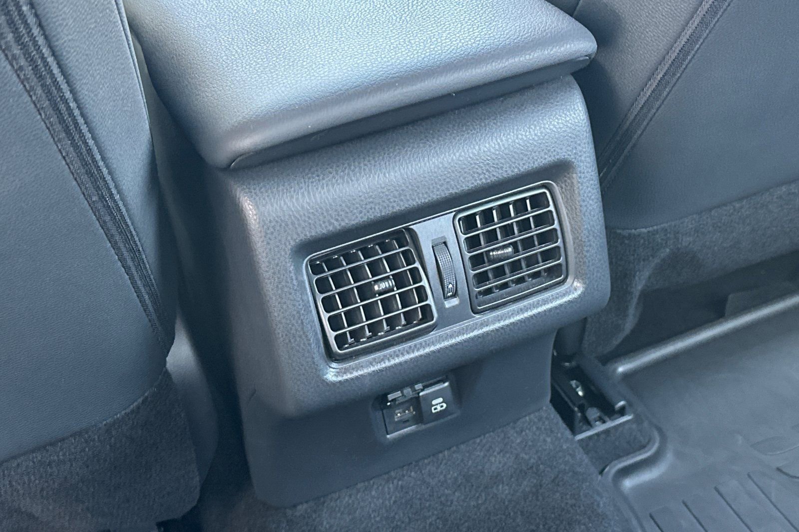 Used 2026 Toyota Camry SE image 16