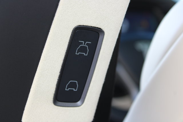 Used 2019 Tesla Model X 75D AWD/4WD image 32