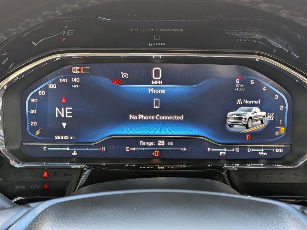 Used 2024 Chevrolet Silverado 1500 LT image 12