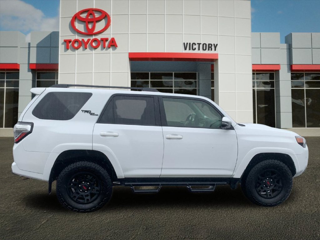 Used 2024 Toyota 4Runner TRD Off-Road Premium w/ Off Road Premium Plus Package AWD/4WD image 2