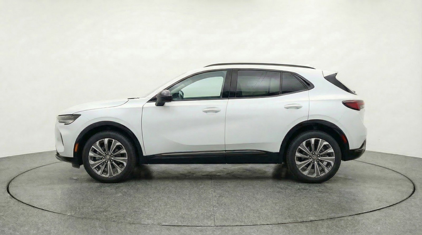Used 2024 Buick Envision Preferred image 5