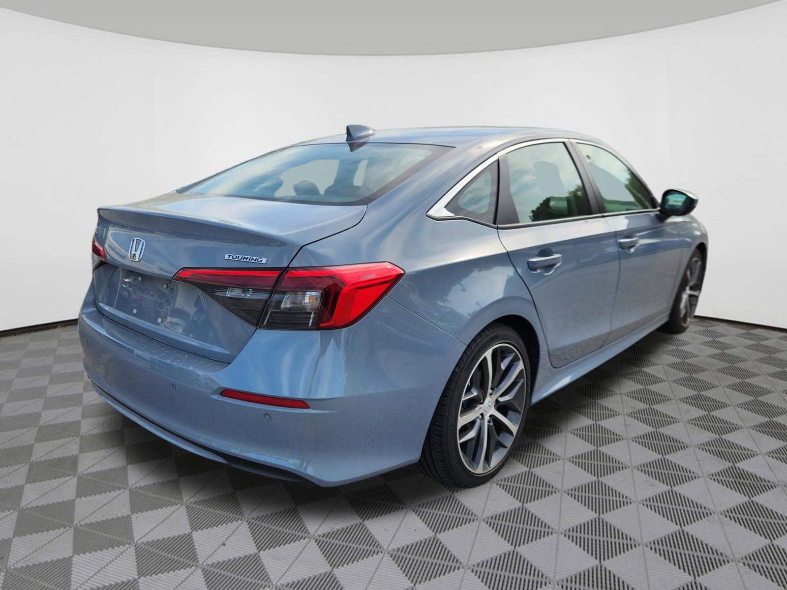 Used 2024 Honda Civic Touring image 4