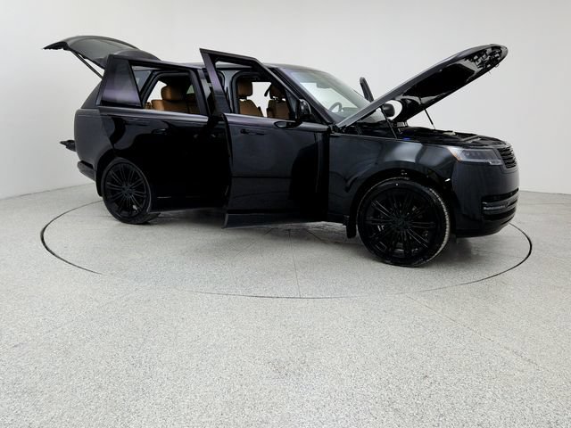 New 2026 Land Rover Range Rover Long Wheelbase SE AWD/4WD image 10