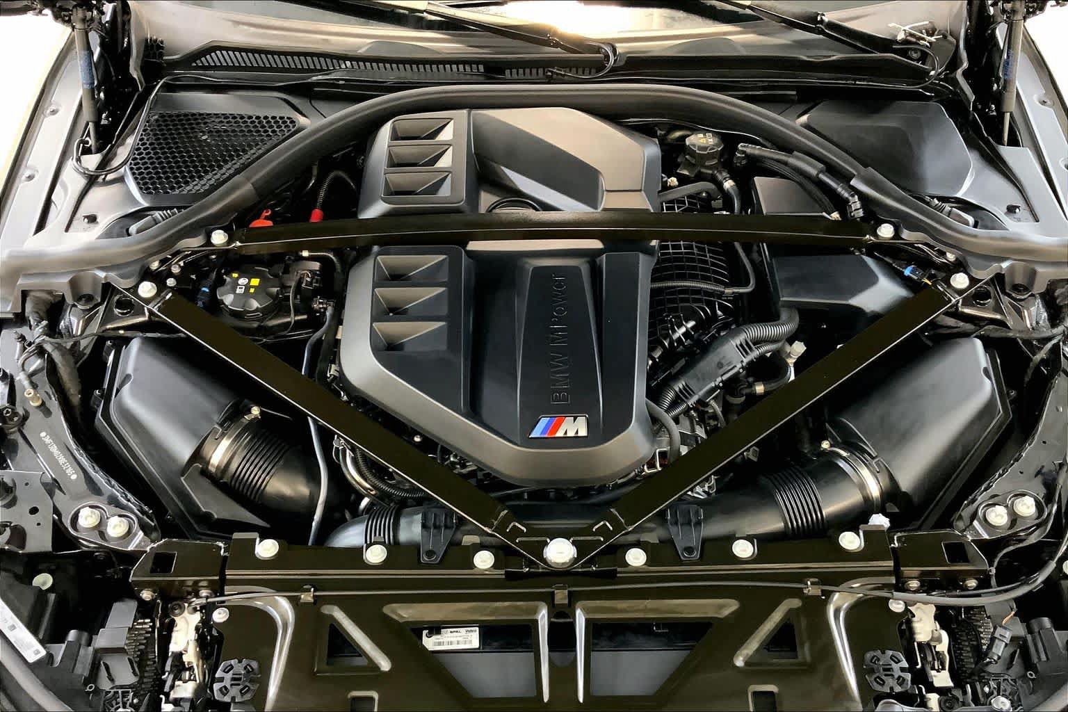 Used 2024 BMW M2 w/ Lighting Package RWD image 30