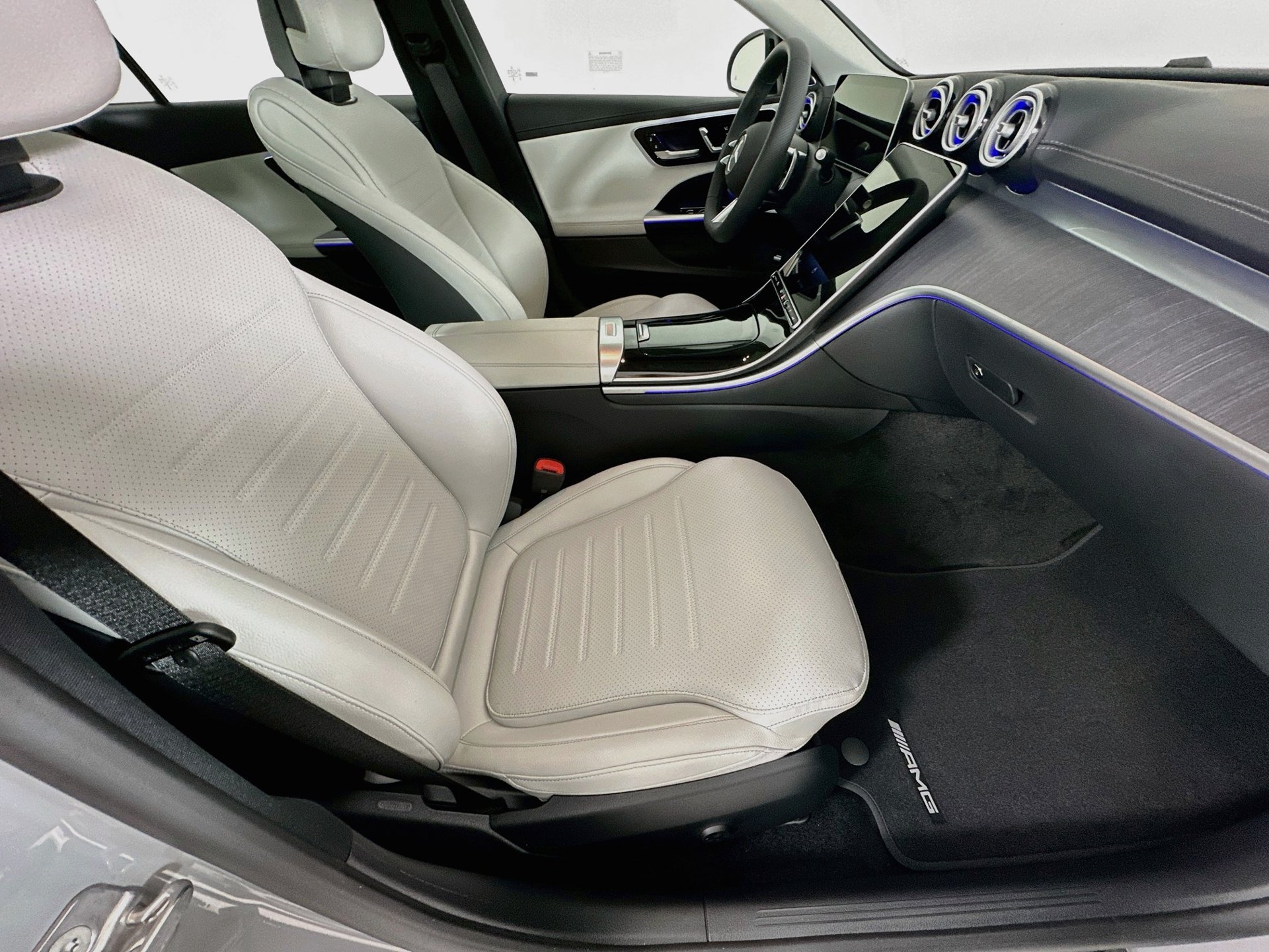 New 2026 Mercedes-Benz C 300 Sedan image 31