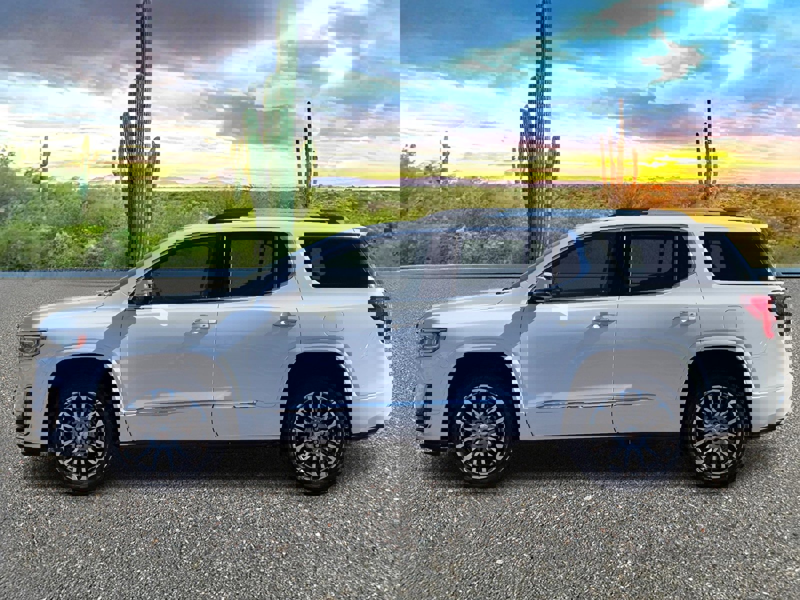 Used 2023 GMC Acadia Denali image 3