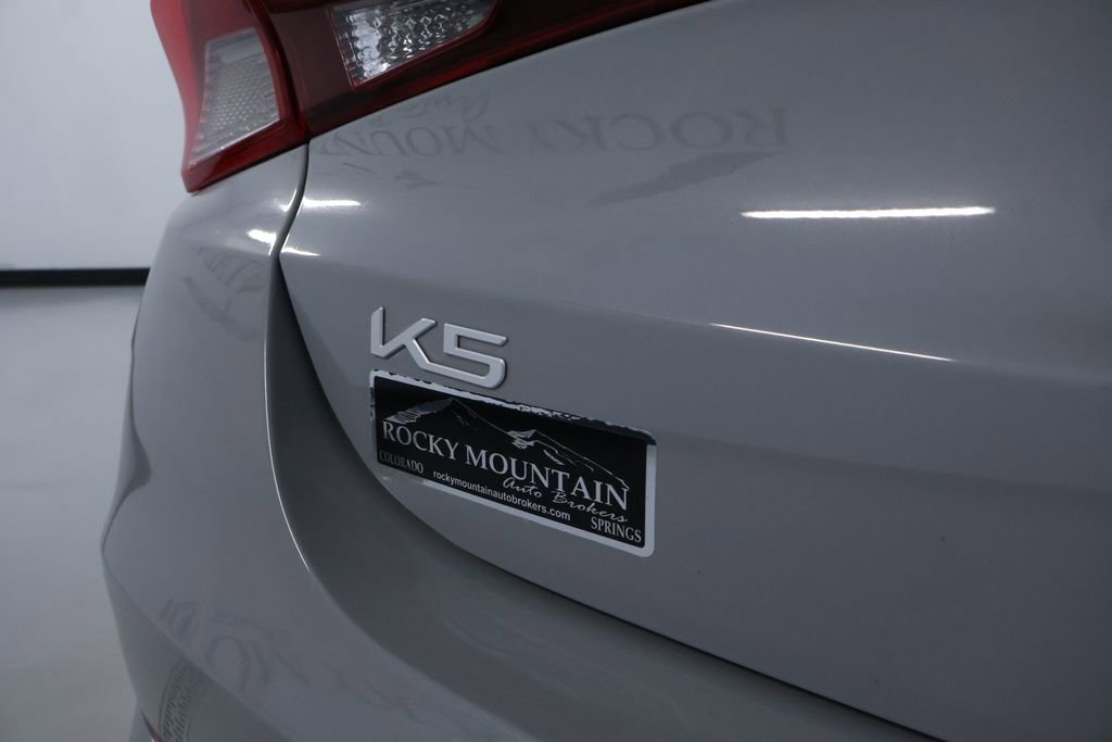 Used 2023 Kia K5 GT-Line image 10