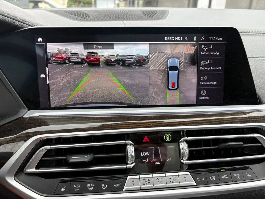 Used 2021 BMW X7 xDrive40i w/ Premium Package AWD/4WD image 27
