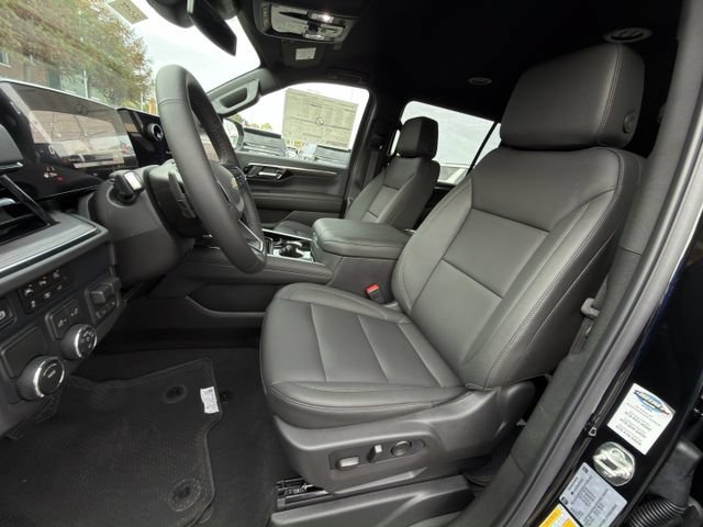 New 2026 Chevrolet Suburban LT w/ Comfort Package RWD image 19
