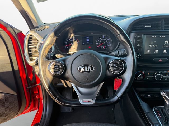 Used 2020 Kia Soul GT-Line FWD image 12