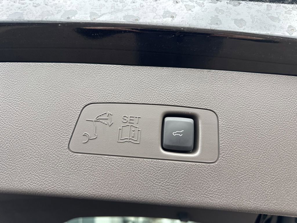 Used 2022 Lincoln Corsair AWD w/ Premium Package image 15