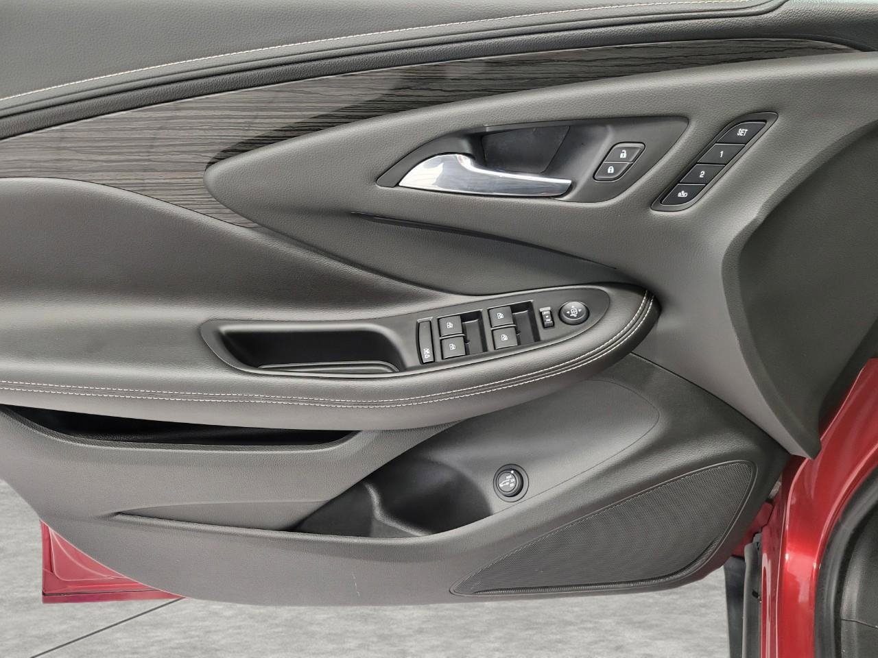 Used 2018 Buick Envision Essence image 26