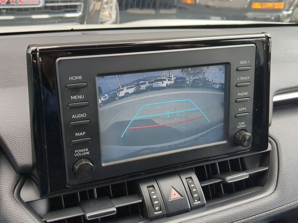 Used 2019 Toyota RAV4 XLE Premium w/ Carpet Mat Package FWD image 17