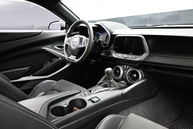 Used 2020 Chevrolet Camaro SS RWD image 14