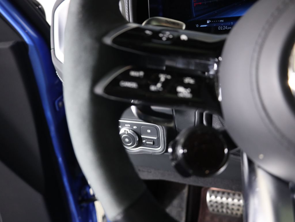 Used 2025 Mercedes-Benz G 63 AMG 4MATIC image 16