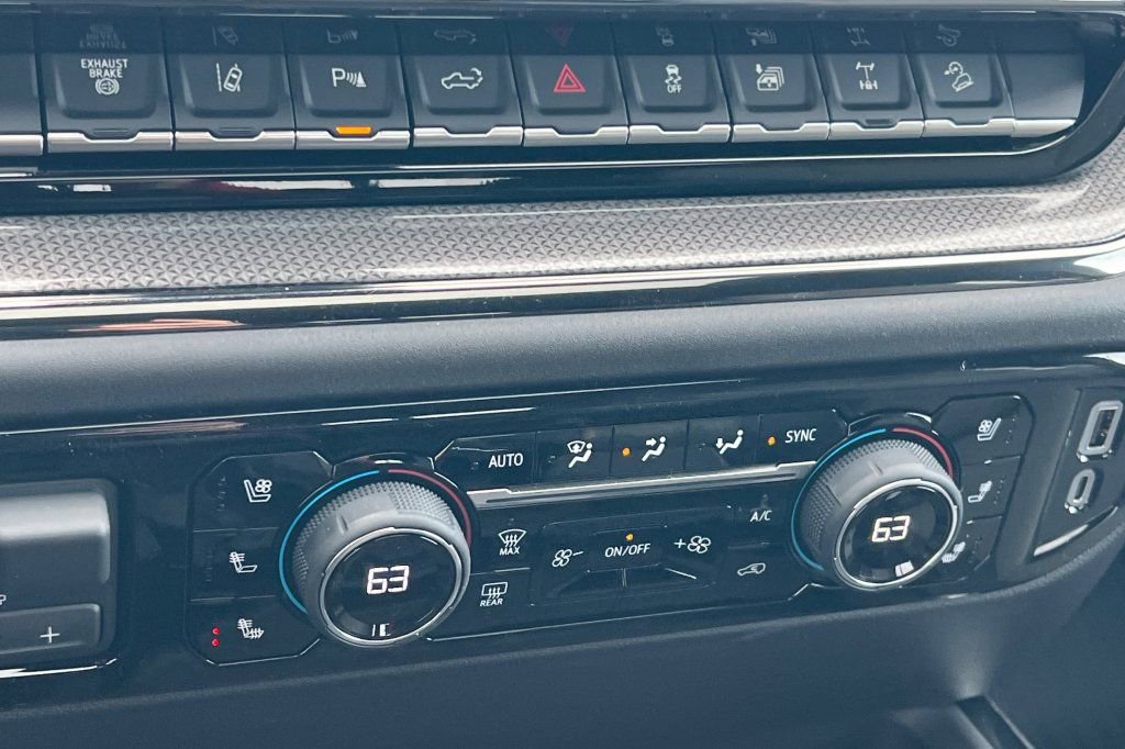 New 2026 Chevrolet Silverado 2500 ZR2 w/ ZR2 Bison Edition image 17