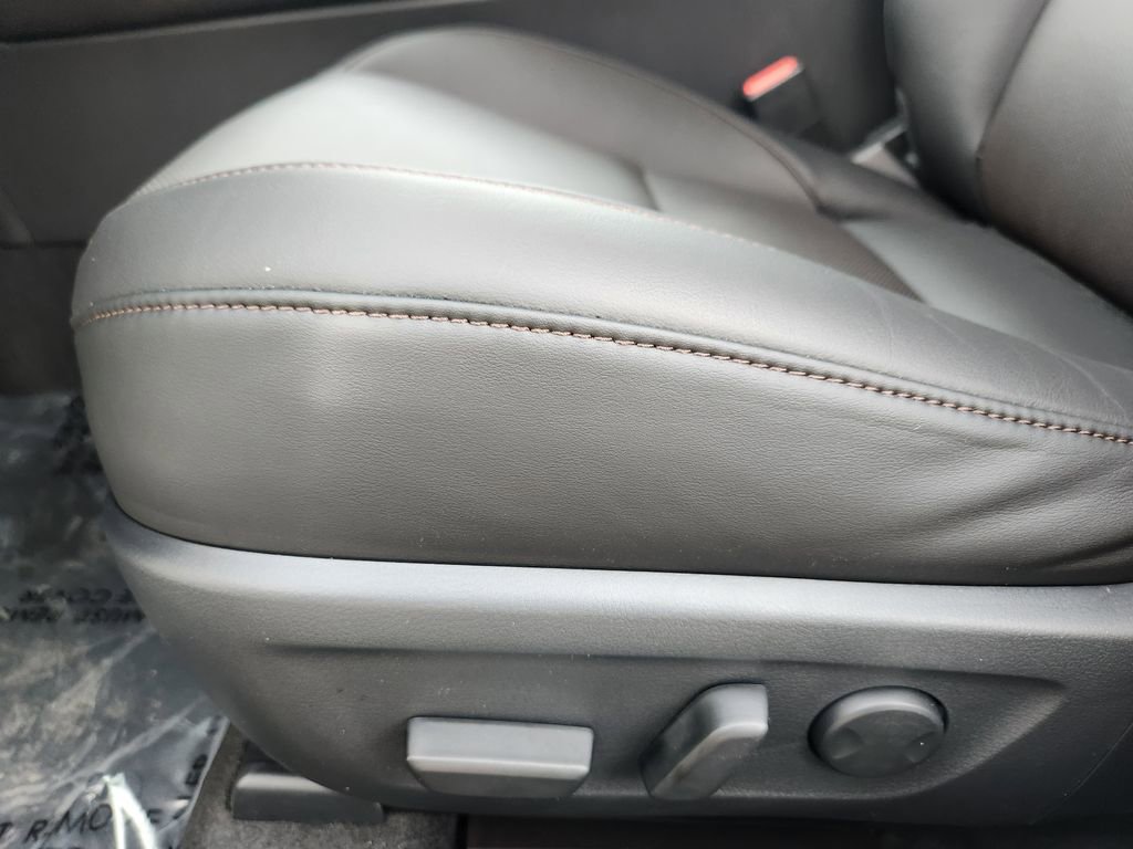 New 2026 MAZDA MAZDA3 2.5 Turbo Sedan w/Premium Plus image 14