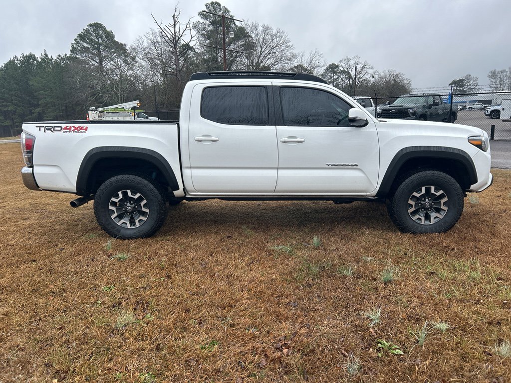 Used 2023 Toyota Tacoma TRD Off-Road image 10