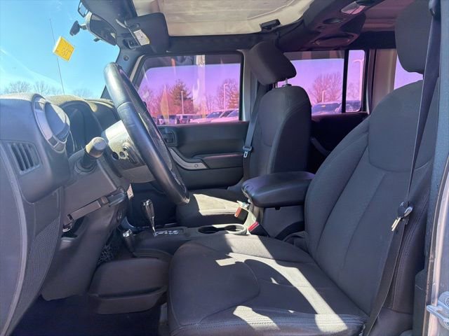 Used 2013 Jeep Wrangler Unlimited Sport w/ Connectivity Group image 18