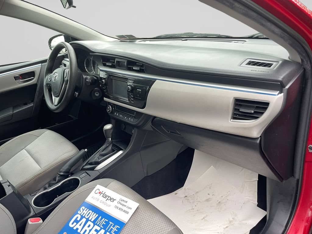 Used 2015 Toyota Corolla LE FWD image 10